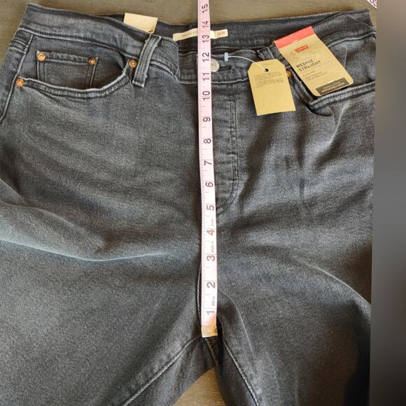 Levi's Wedgie High-Rise Straight Leg Faded Black Distressed Jeans Plus Size 16W - Picture 6 of 14